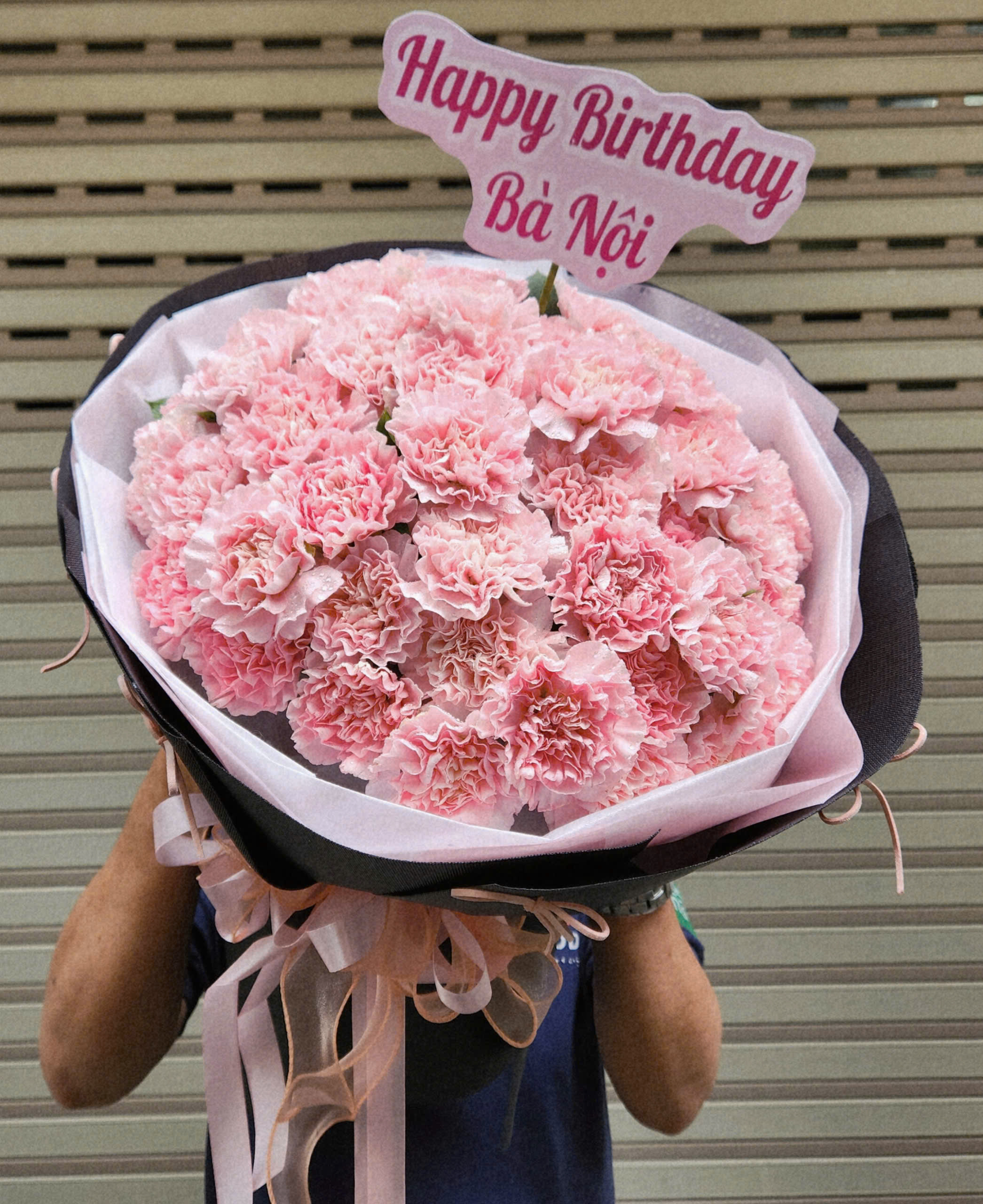 Bó Hoa Cẩm Chướng Đẹp Sang Trọng – Lựa Chọn Hoàn Hảo Cho Phái Nữ