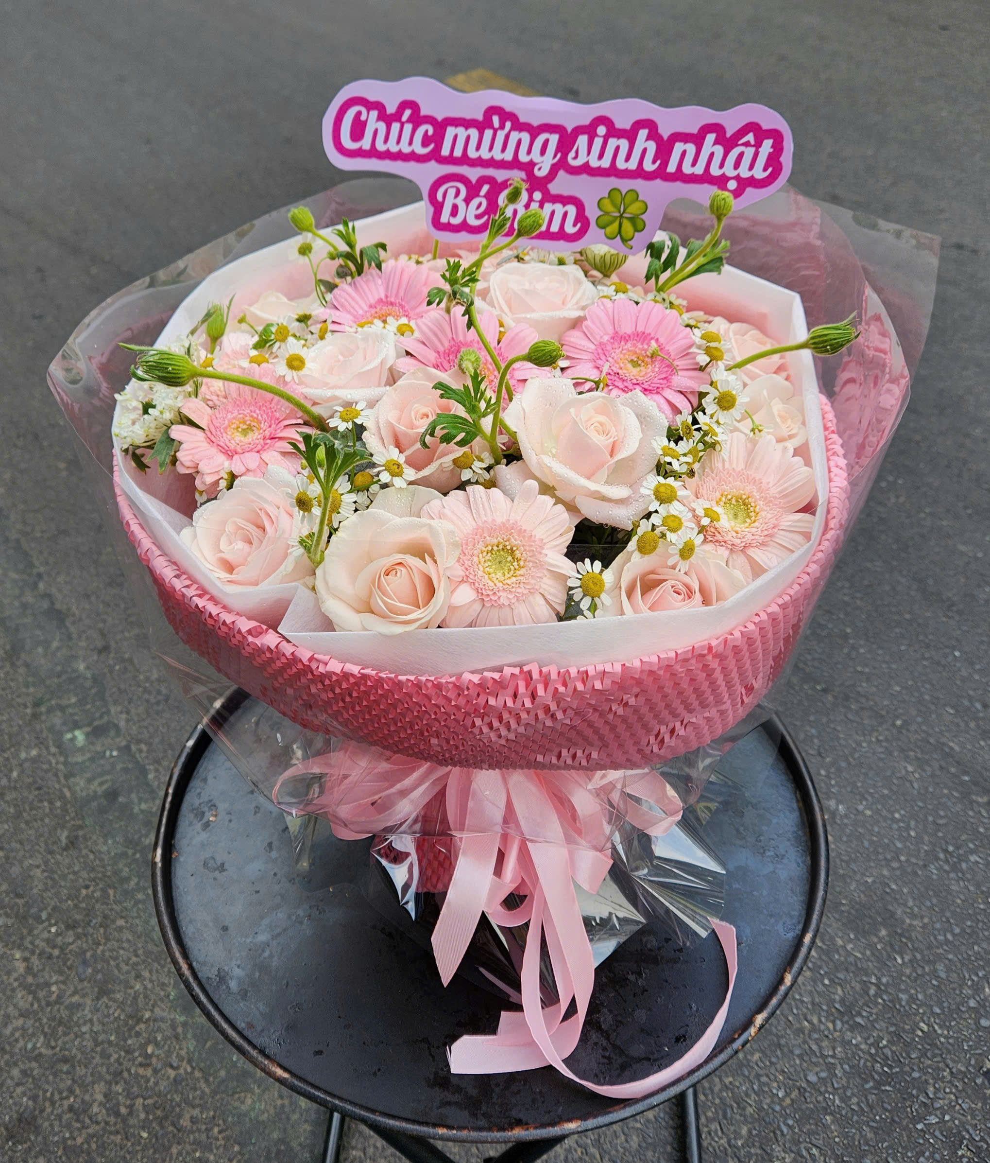 Bó Hoa Hồng Pastel Sinh Nhật Giá Rẻ TPHCM – Giao Nhanh Trong Ngày