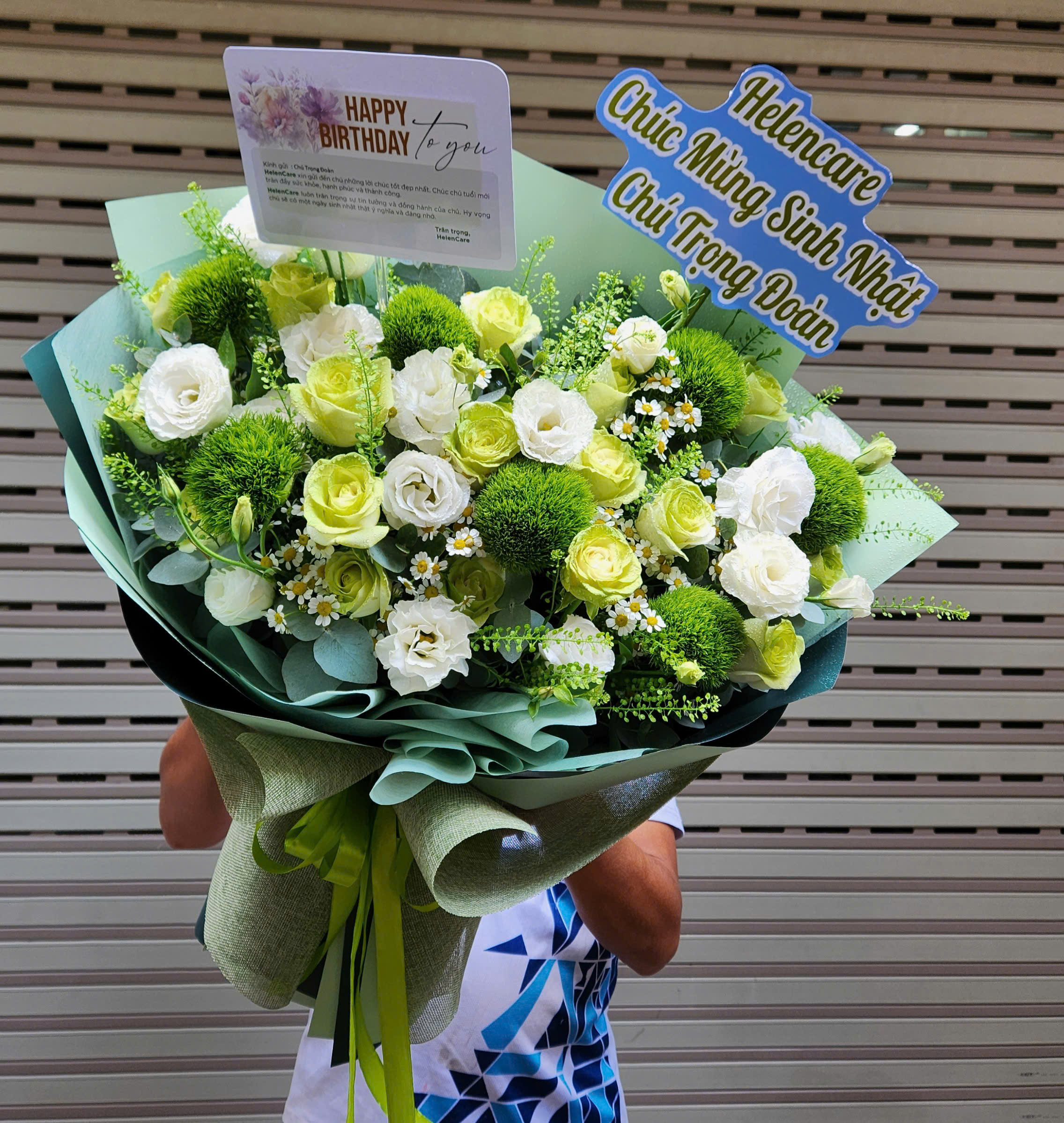 Bó Hoa Tone Xanh Lá Giá Rẻ TPHCM – Giao Nhanh Trong Ngày