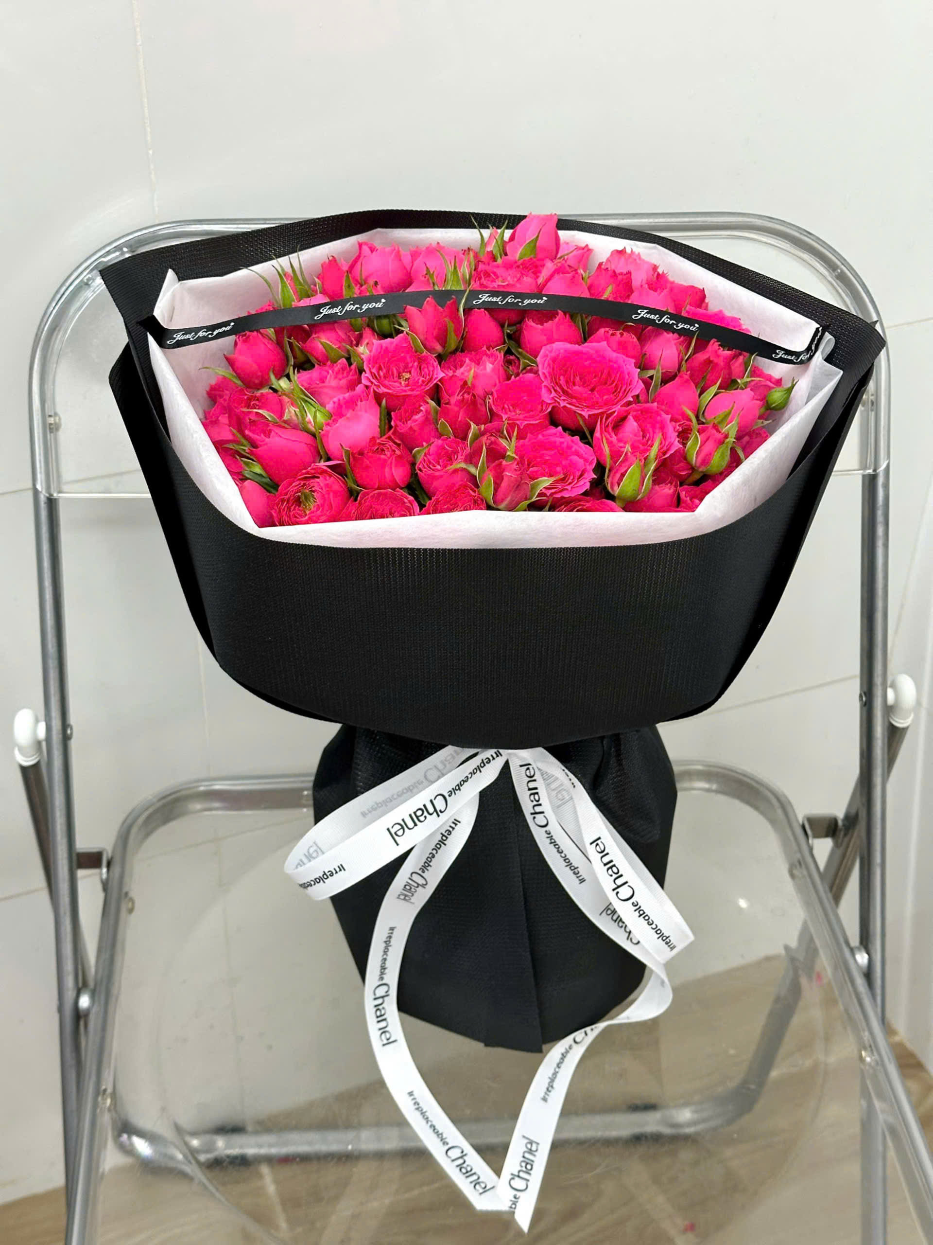 Mẫu bó hoa Sophia đẹp TPHCM – thiết kế hiện đại, tinh tế