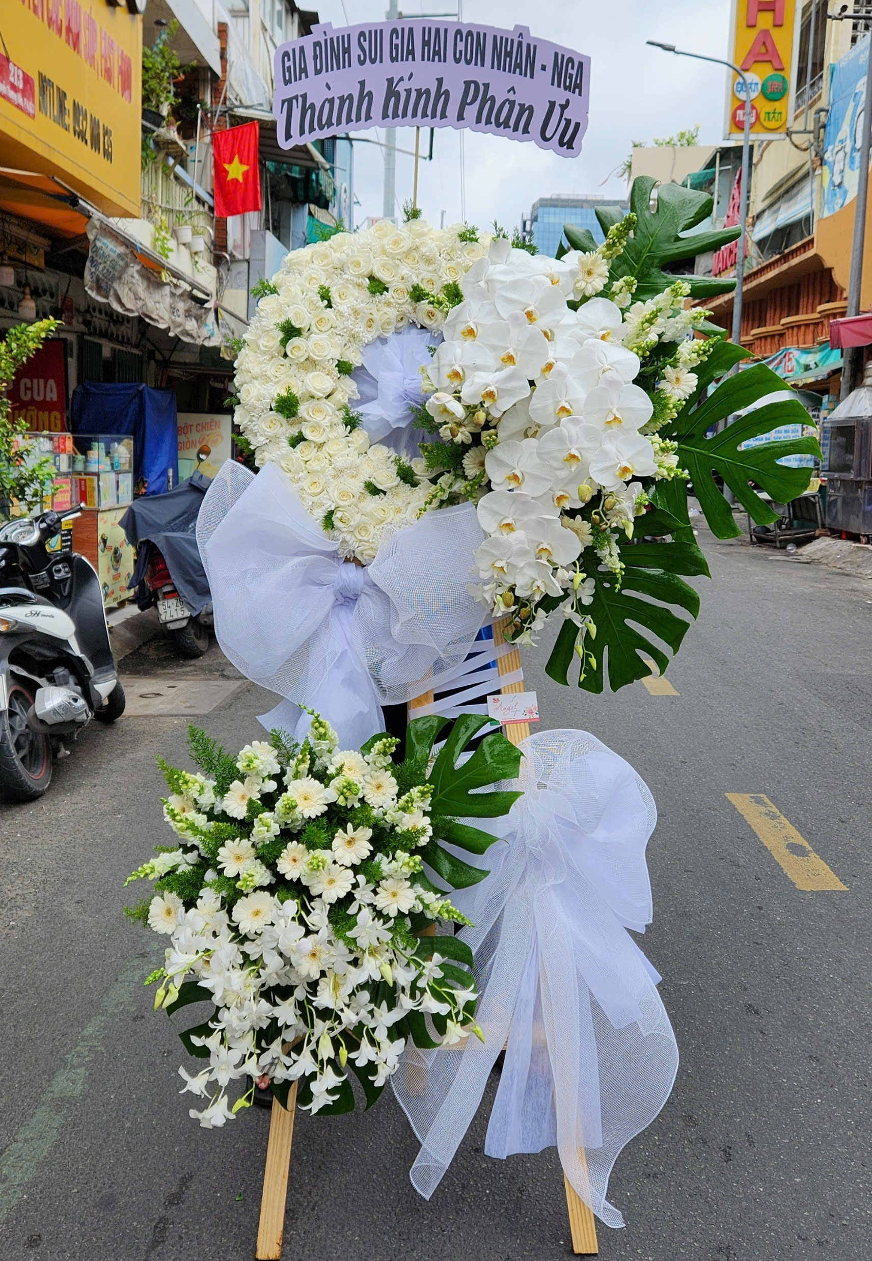 vòng hoa chia buồn quận 3 tiễn biệt 