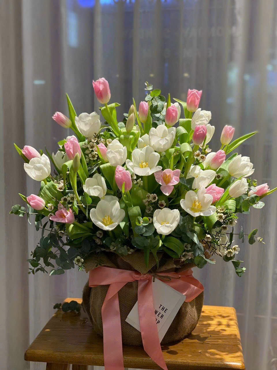 Giỏ Hoa Tullip Yêu Em Mãi Mãi 