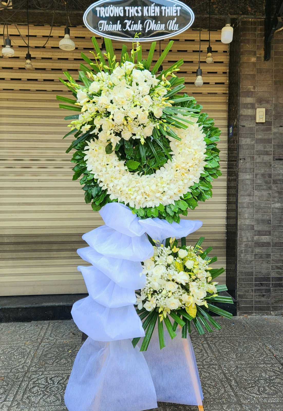 hoa chia buồn giá rẻ 