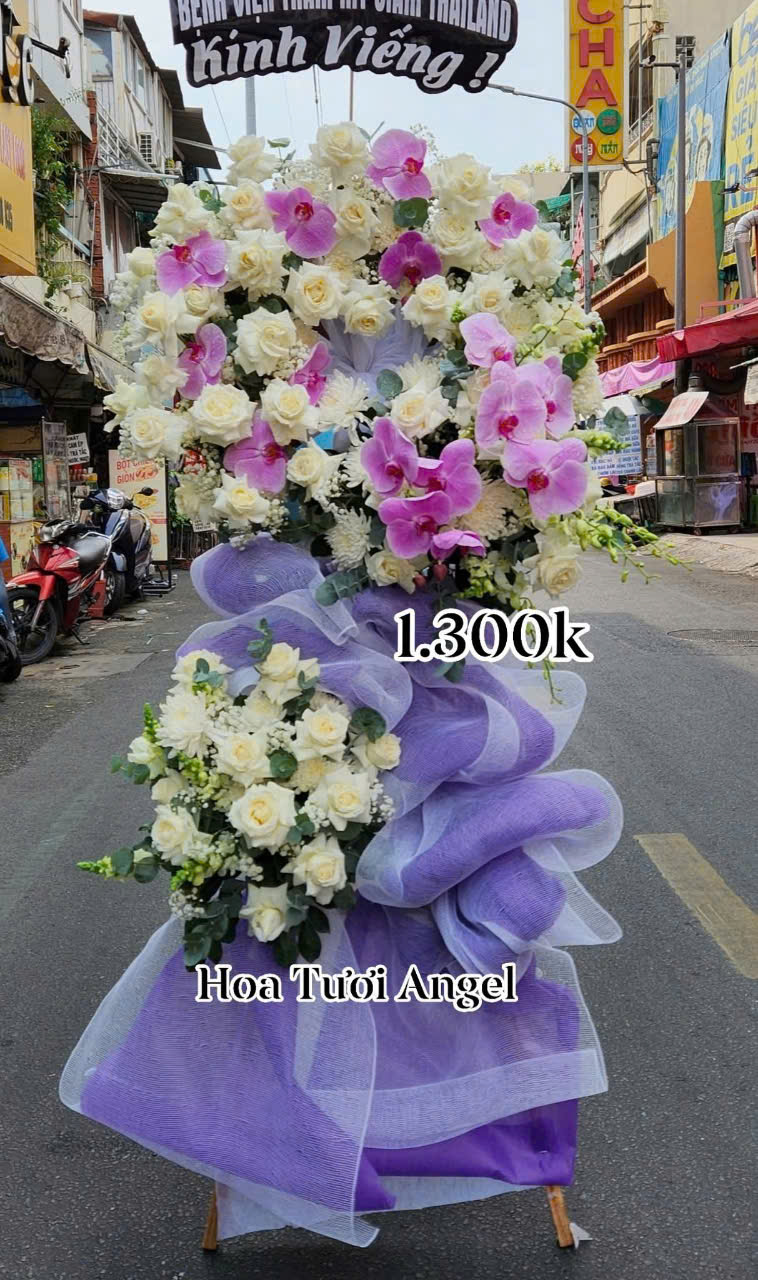 Vòng hoa viếng đám tang