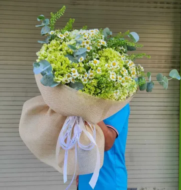Giỏ Hoa Chúc Mừng Màu Xanh Lá 
