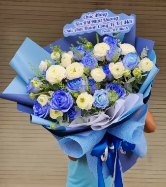 bó hoa hồng tone xanh tặng sếp nam