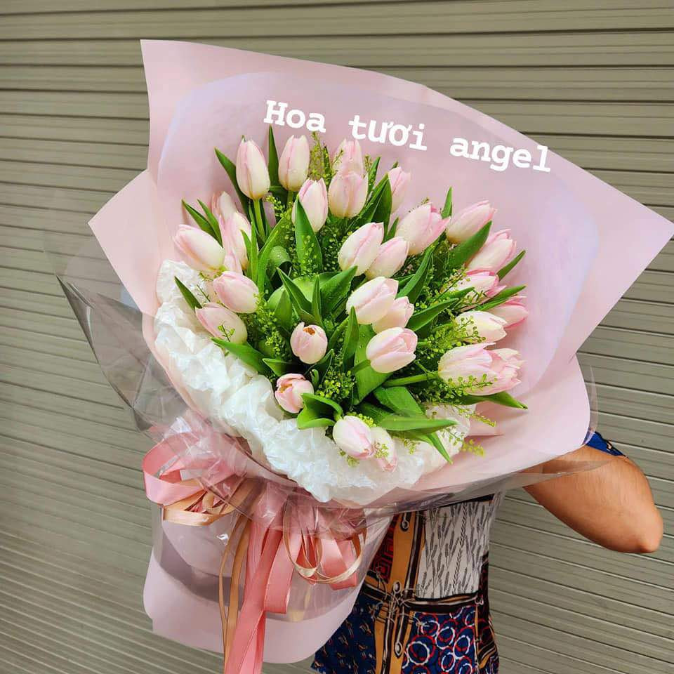 B&oacute; Hoa Tulip Hồng Sang Trọng &ndash; Giao Nhanh TPHCM | Hoa Tươi Angel