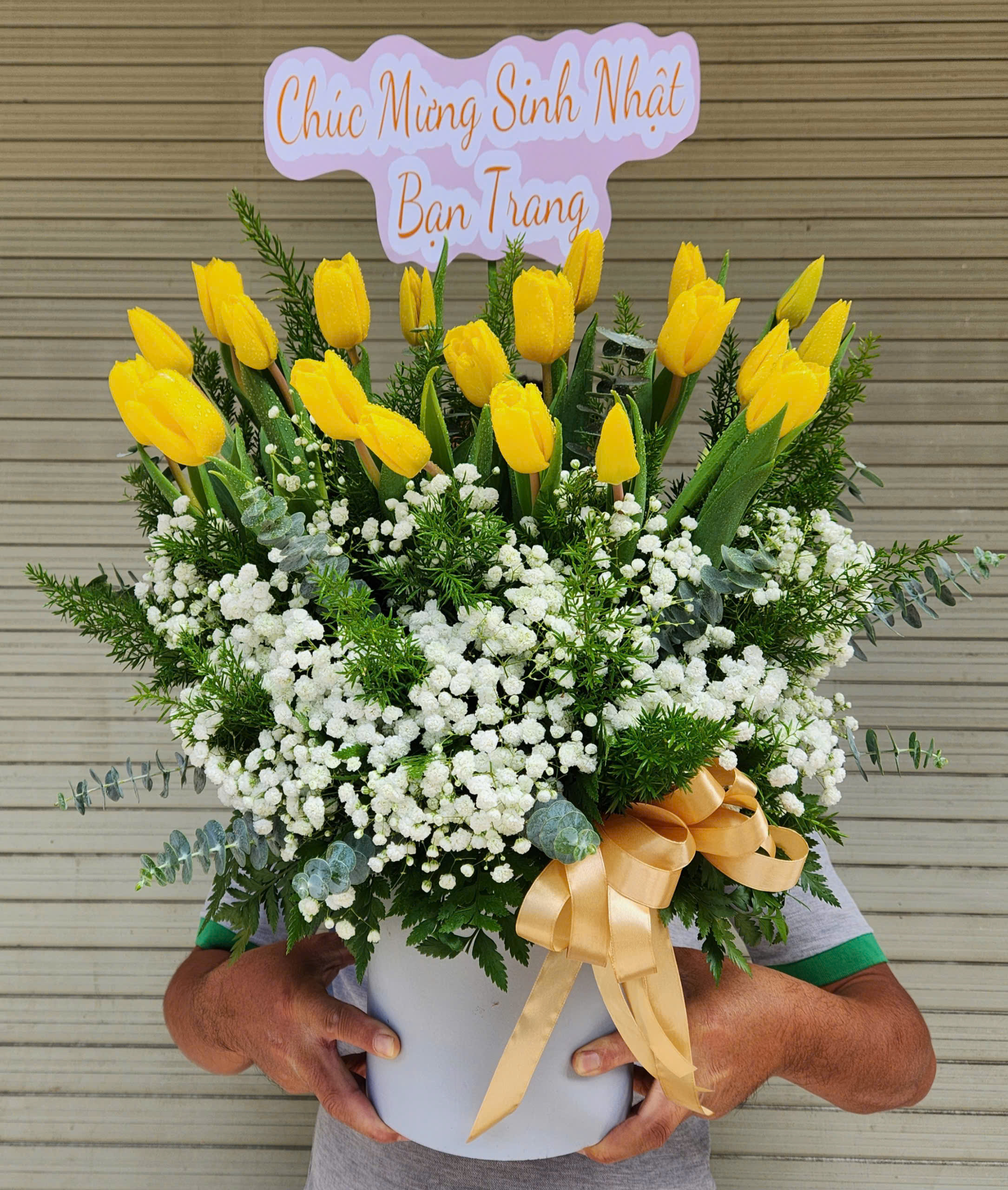 Giỏ Hoa Tulip Vàng 