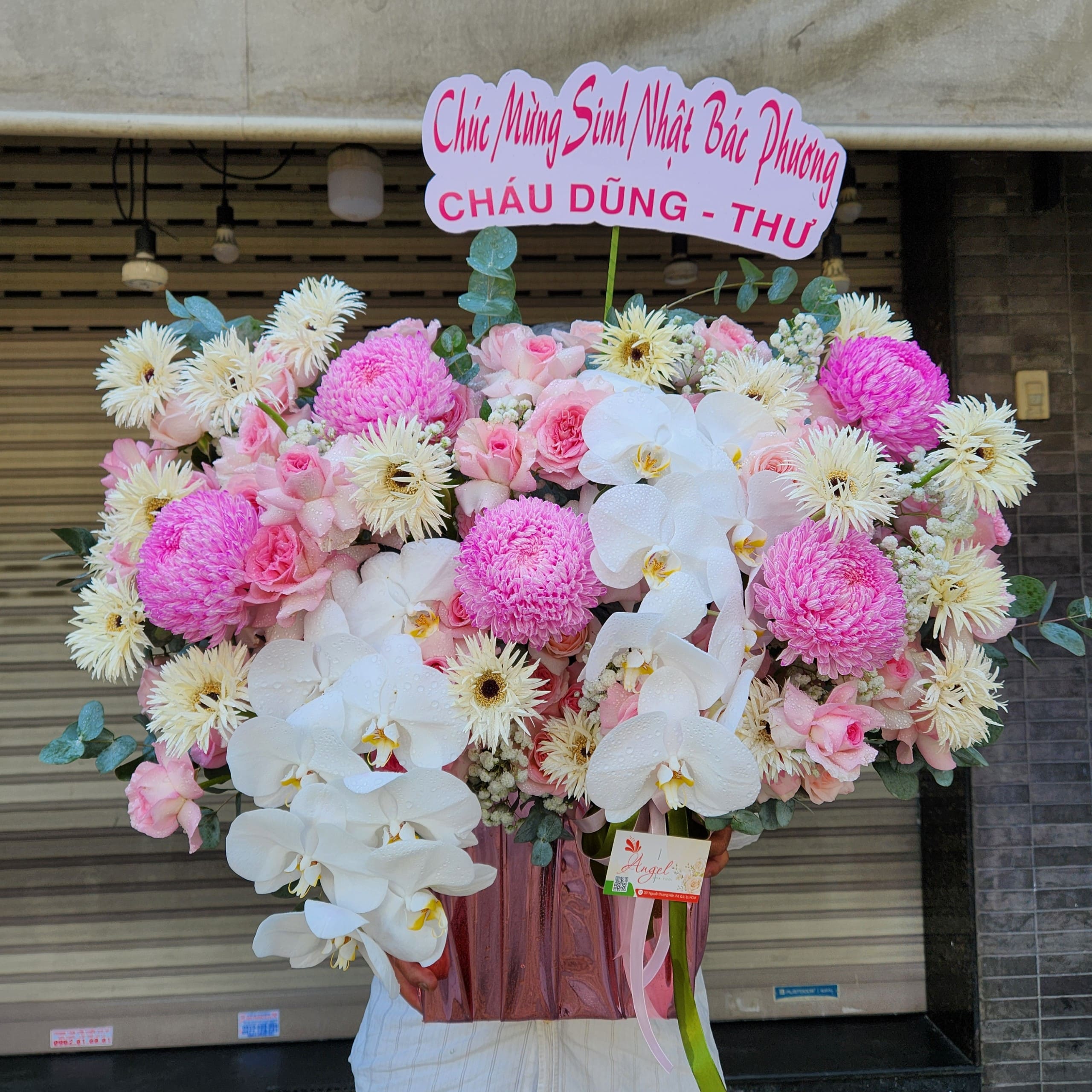 Lẵng Hoa Ch&uacute;c Mừng Sinh Nhật