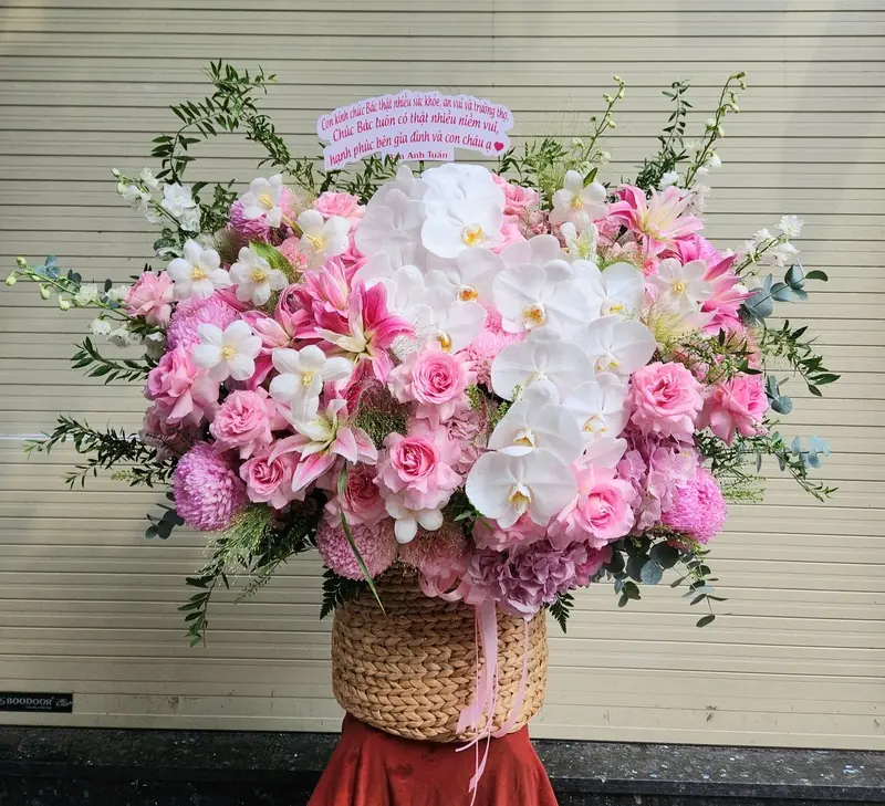 Giỏ Hoa Tone T&iacute;m 