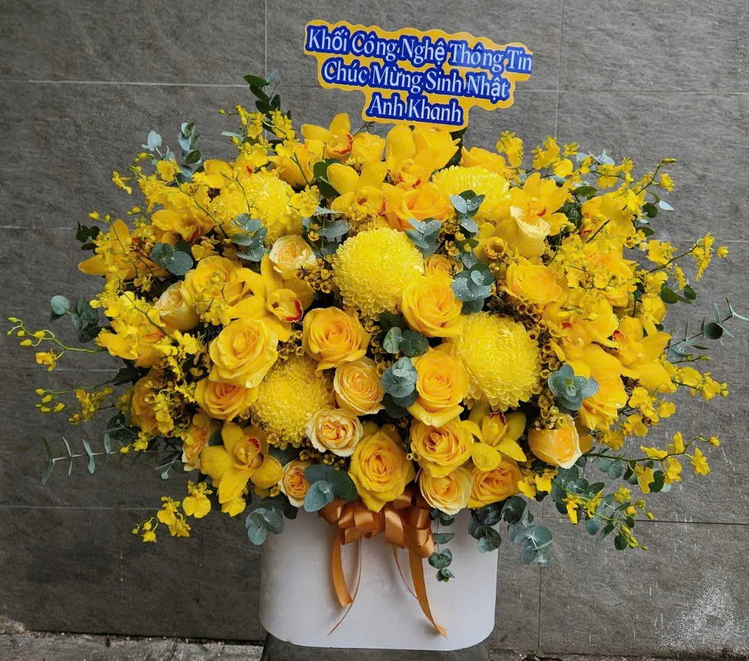 Giỏ Hoa Ch&uacute;c Mừng Khai Trương M&agrave;u V&agrave;ng 