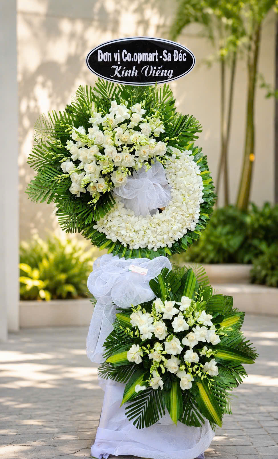 Kệ Hoa Chia Buồn