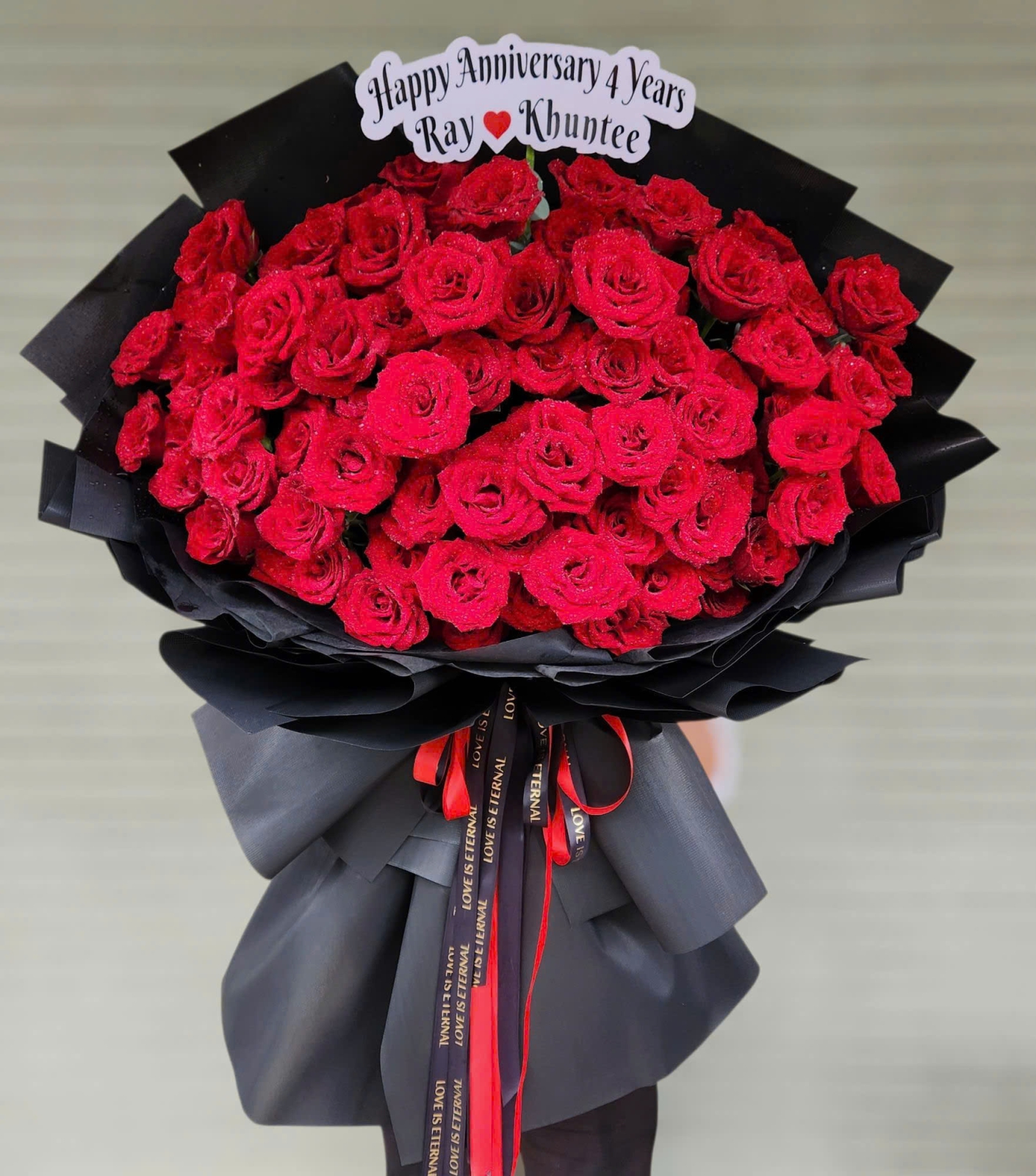 Bó Hoa Hồng Đỏ 99 Bông – Món Quà Tỏ Tình Ý Nghĩa