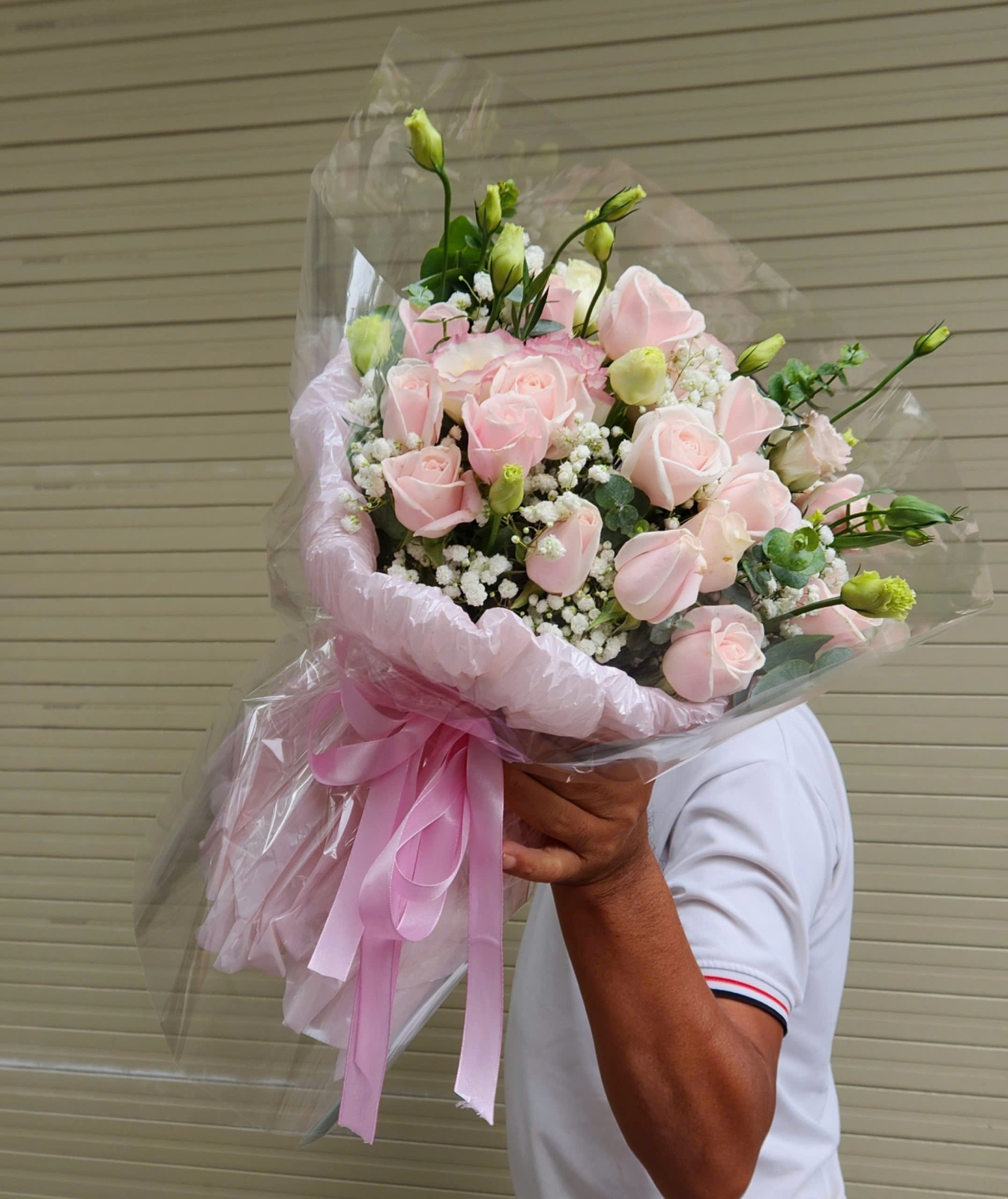 Bó Hoa Quận 3 Giá Rẻ - Mang Yêu Thương Đến Mọi Người