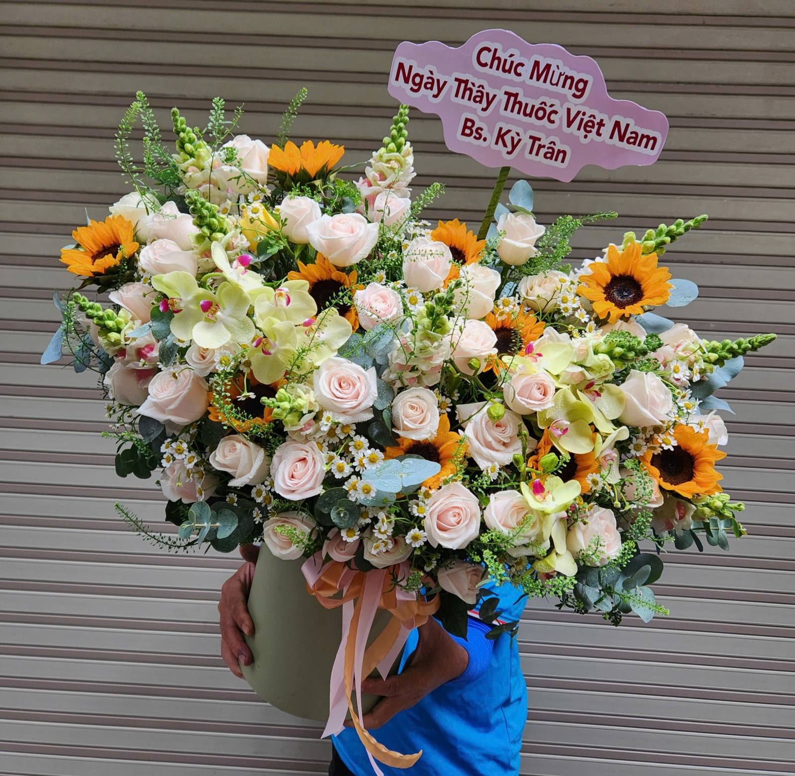 Bó hoa hồng camspired tặng bạn gái