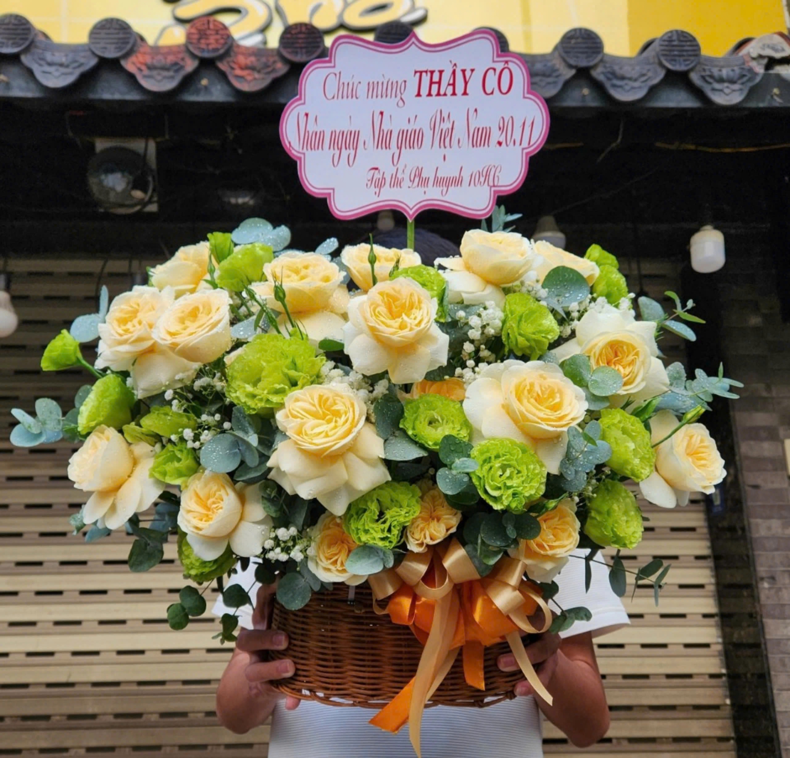 BÓ HOA HỒNG LẠC THẦN