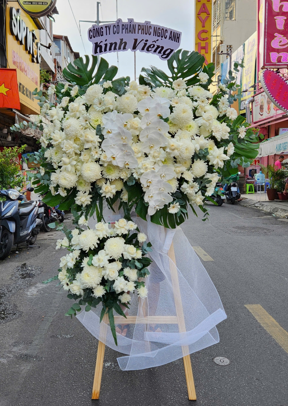 Vòng Hoa Chia Buồn Có Hóa Đơn VAT Cho Doanh Nghiệp | Hoa Tươi Angel