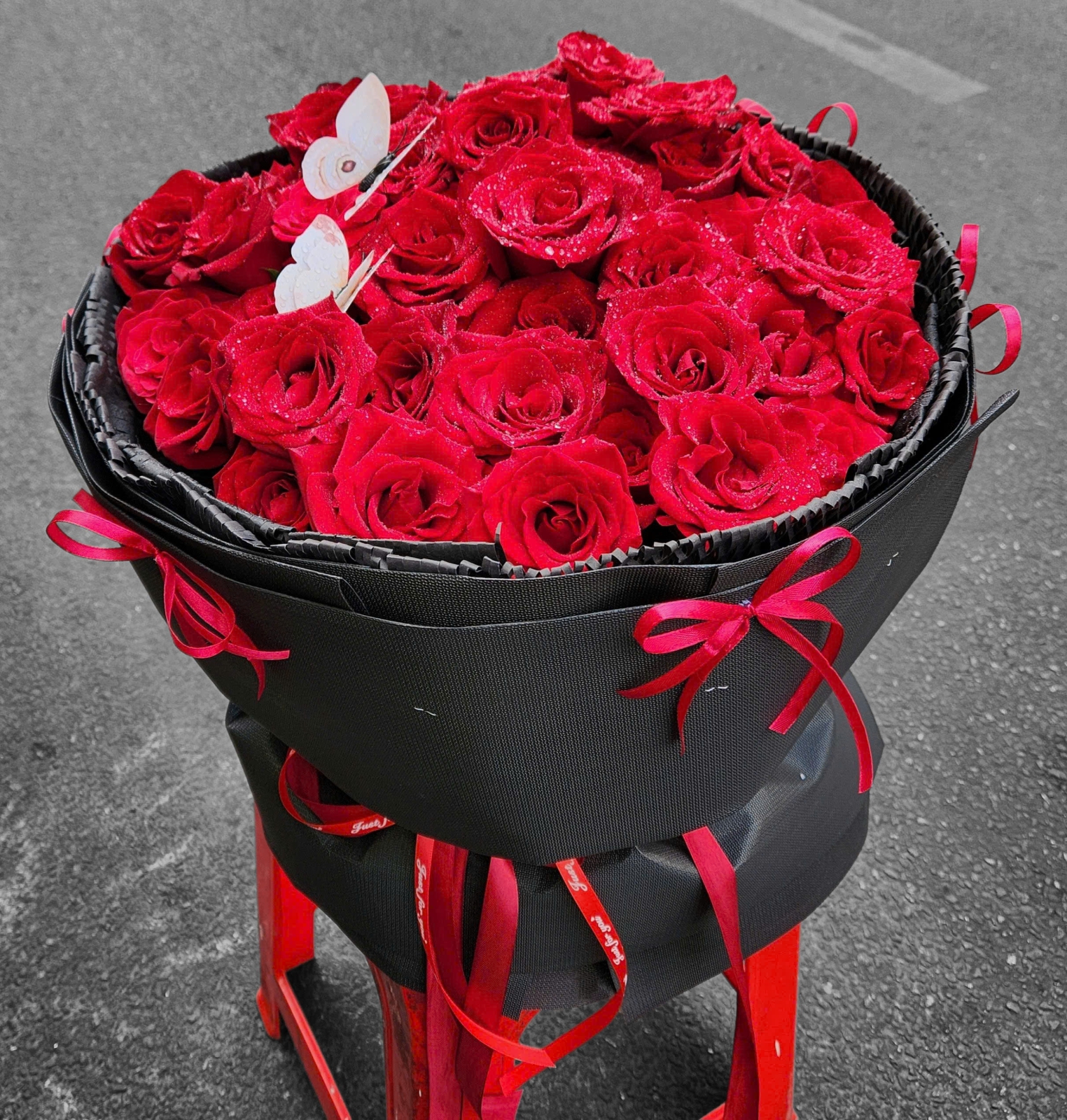 Bó hoa hồng đỏ yêu mãi