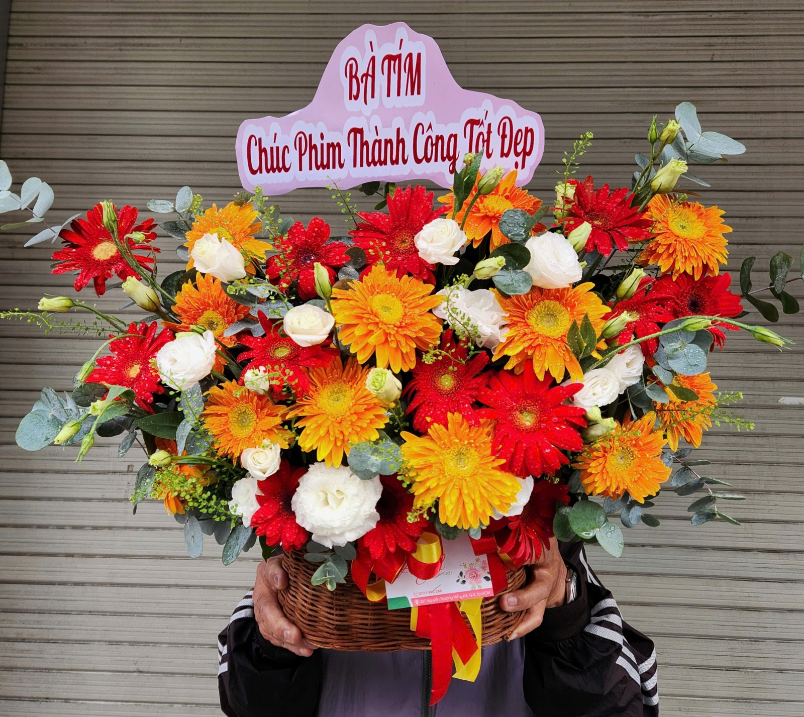 Giỏ Hoa Đồng Tiền Chúc Mừng – Thiết Kế Đẹp, Giao Nhanh Quận 3