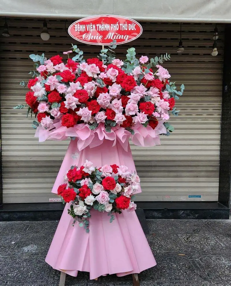 Kệ Hoa Khai Trương Cho Cửa H&agrave;ng Nhỏ | Hoa Tươi Angel