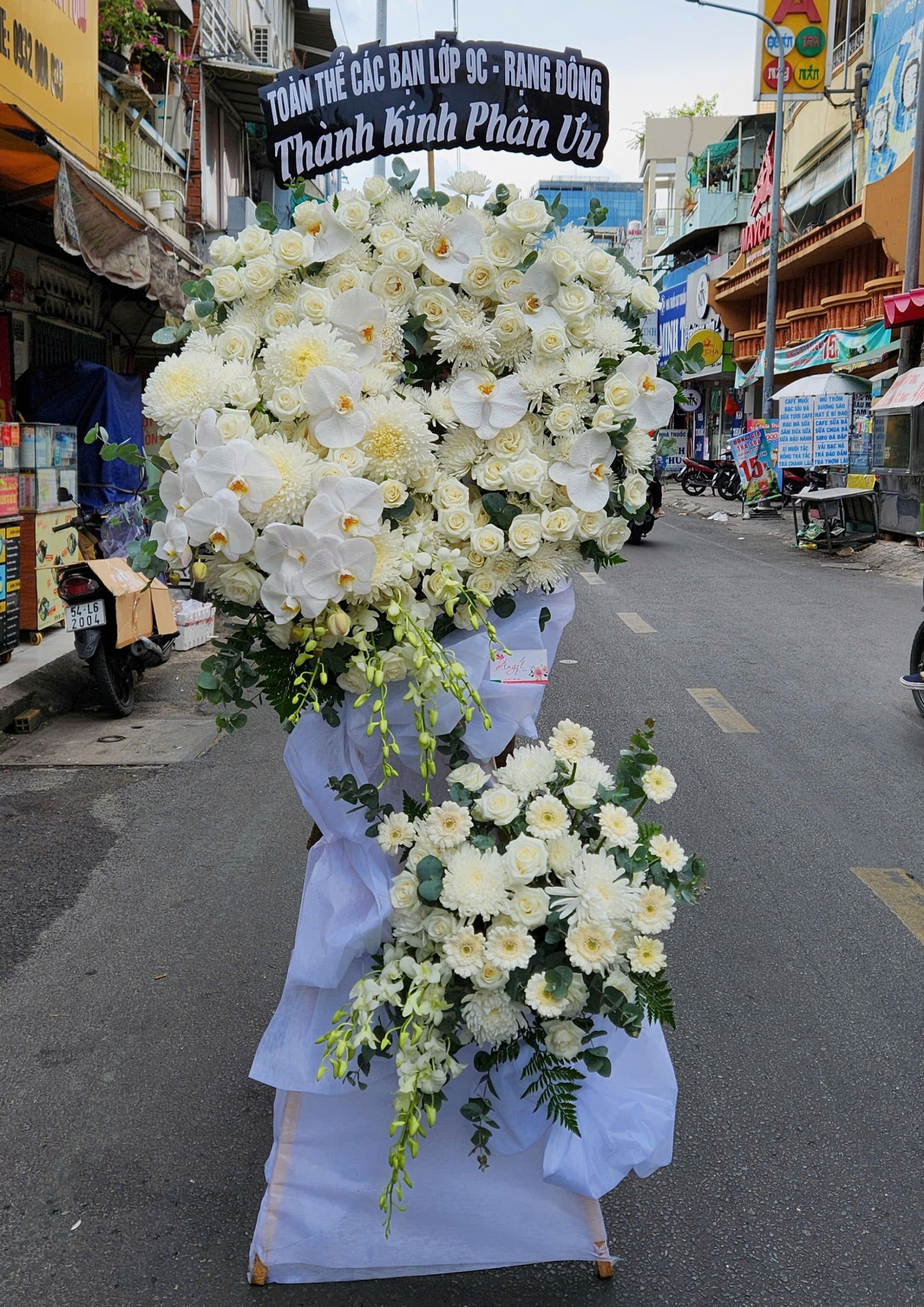 Hoa Chia Buồn Nhà Tang Lễ An Bình