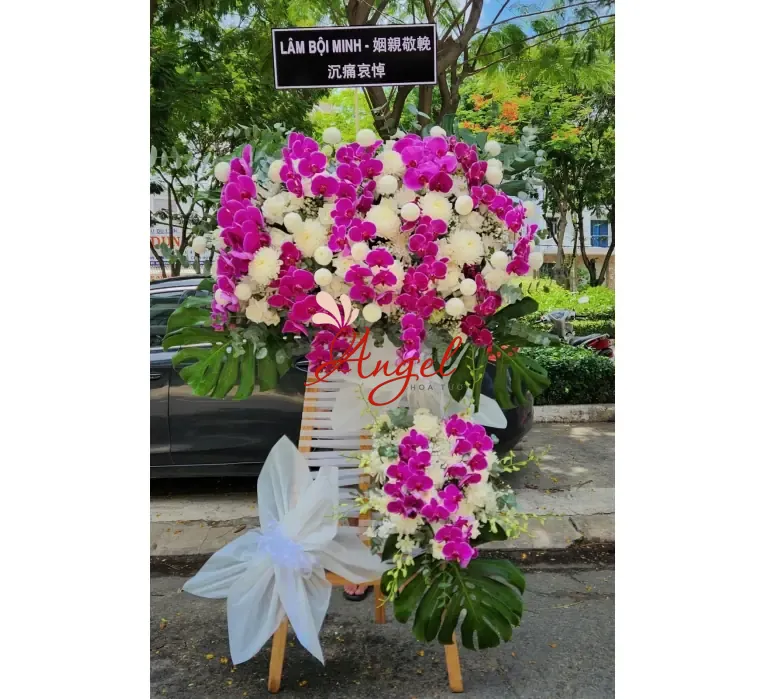 Kệ Hoa Chia Buồn Tone Tím Sang Trọng TP.HCM | Hoa Tang Lễ Cao Cấp