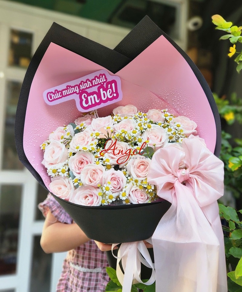 Bó Hoa Hồng Kem Tặng Sinh Nhật Đẹp, Giá Rẻ TPHCM –Hoa Tươi Angel