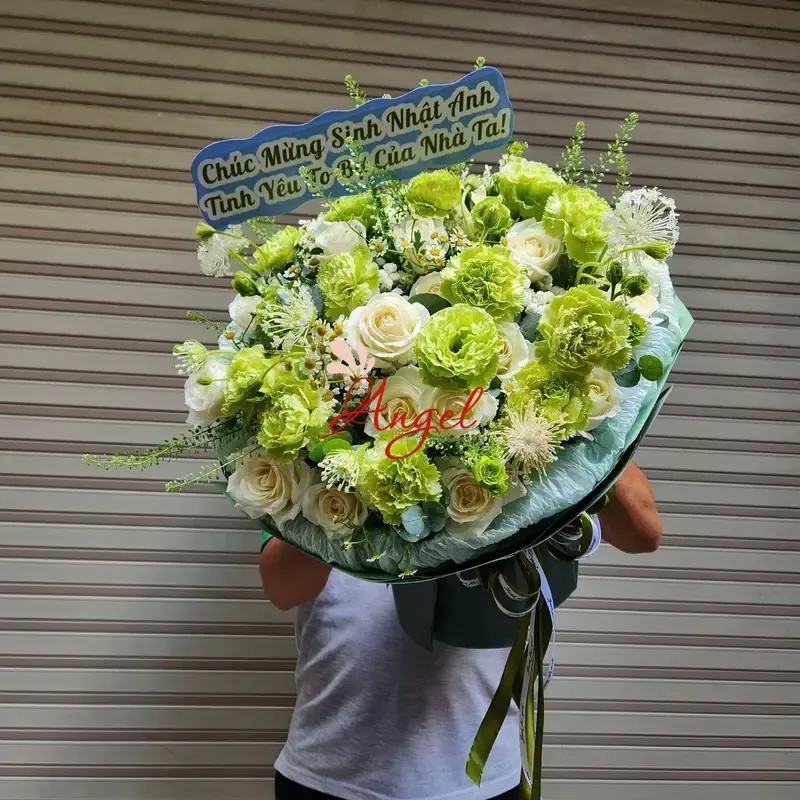 Bó Hoa Sinh Nhật Tone Xanh Lá Trắng TPHCM | Hoa Tươi Angel