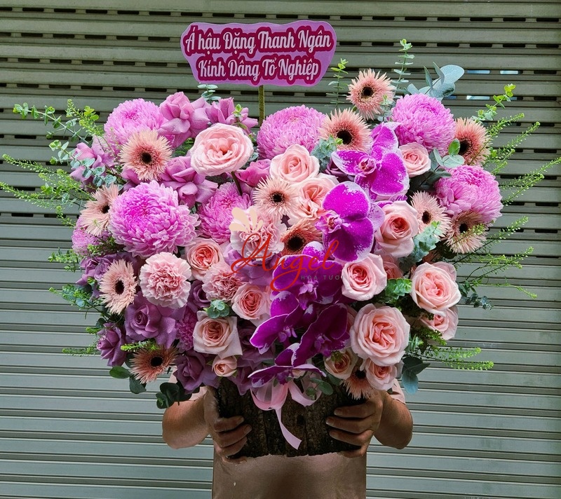 Giỏ Hoa Sinh Nhật Tone Tím TPHCM | Nét Đẹp Tinh Tế Từ Hoa Tươi Angel