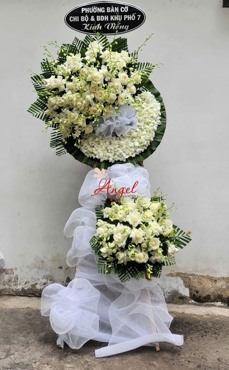 Kệ Hoa Chia Buồn Gần Chùa Vĩnh Nghiêm – Phường Bàn Cờ | Hoa Tươi Angel