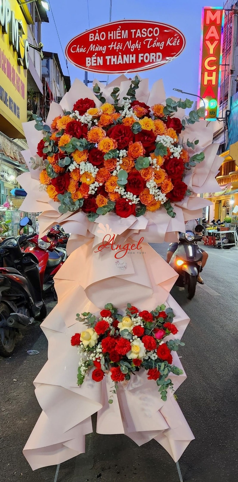 Kệ Hoa Chúc Mừng Doanh Nghiệp Sang Trọng | Hoa Tươi Angel