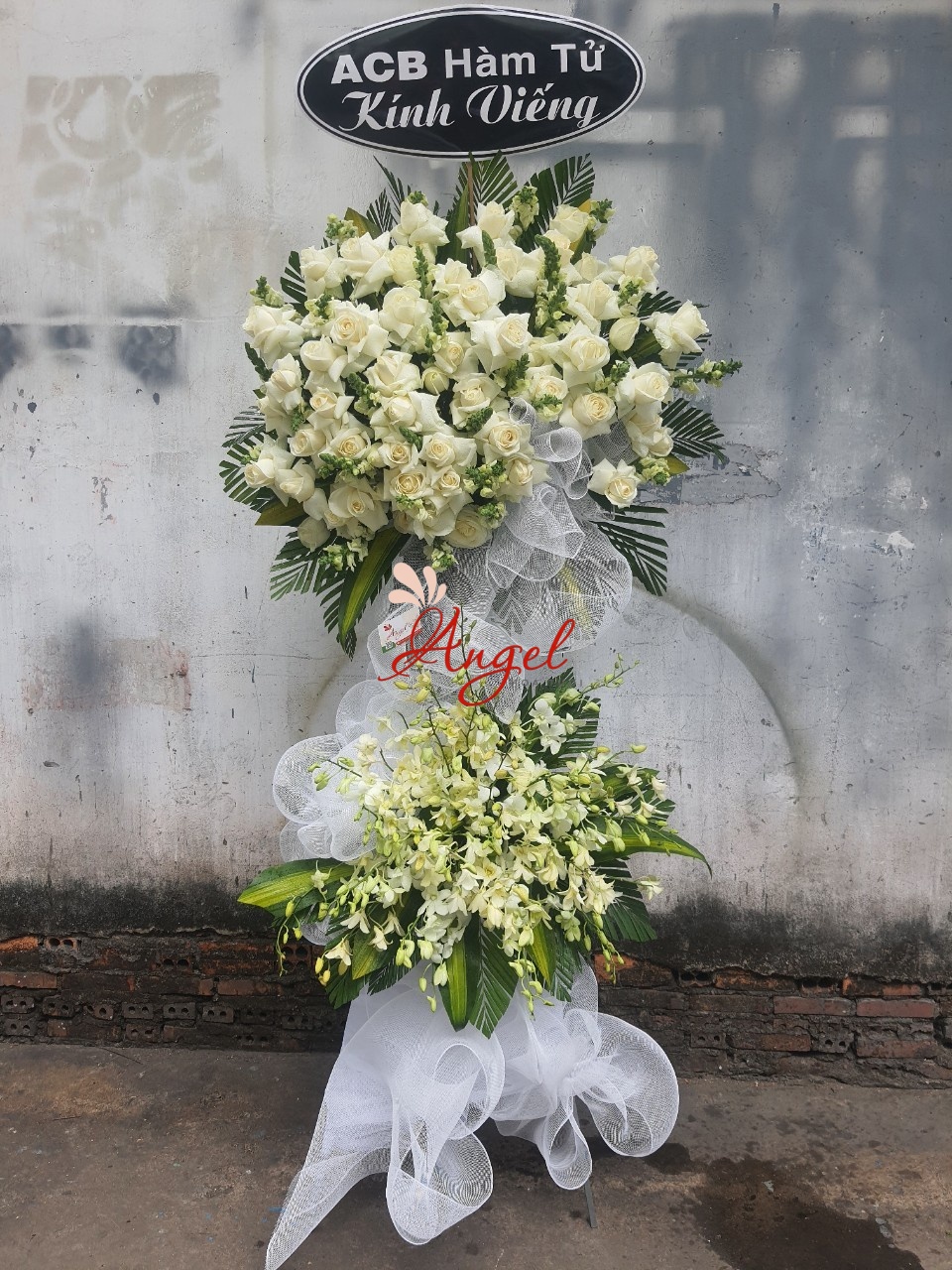 hoa viếng Quận 1