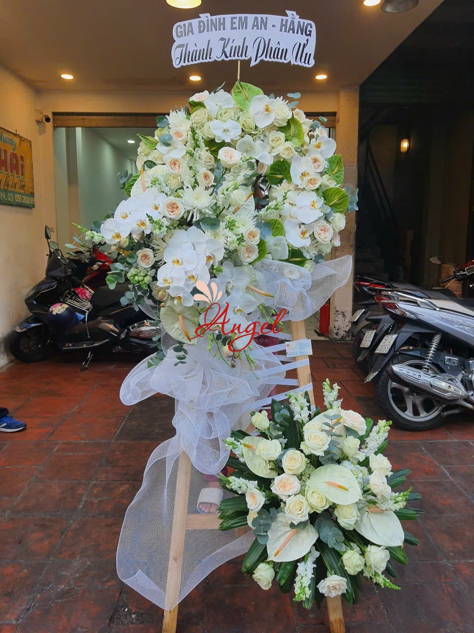 hoa viếng đám tang Quận 5