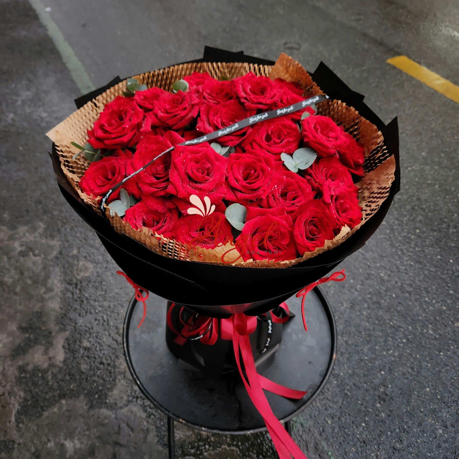 bó hoa hồng đỏ say mê 