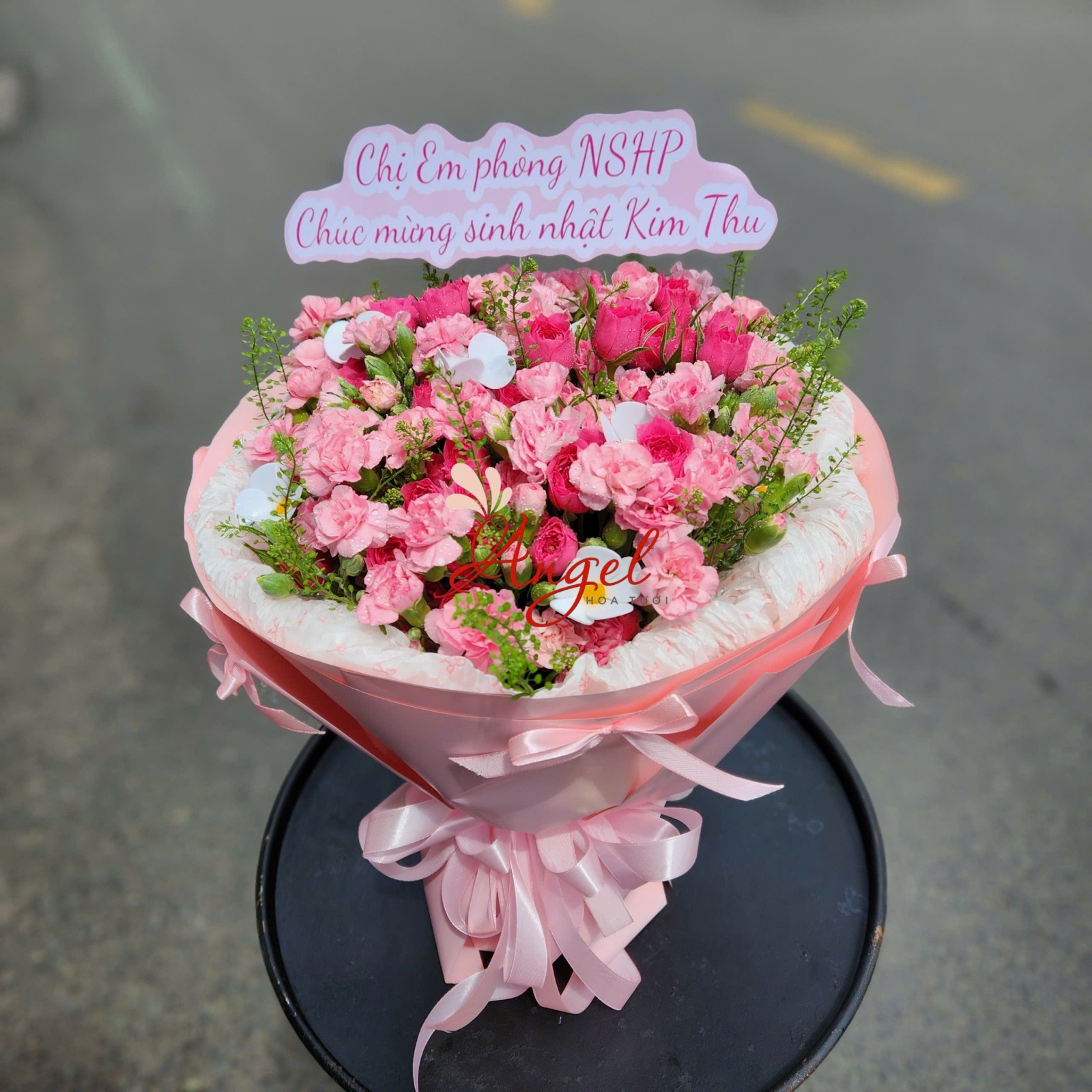 bó hoa hồng chùm sophia mix hoa cẩm chướng hồng 