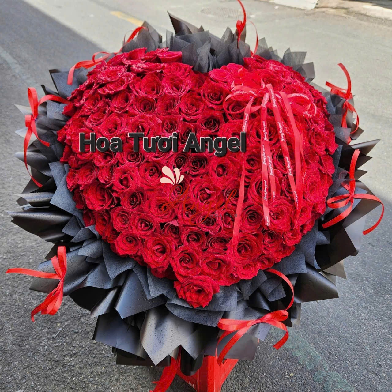 bó hoa hồng hình trái tim