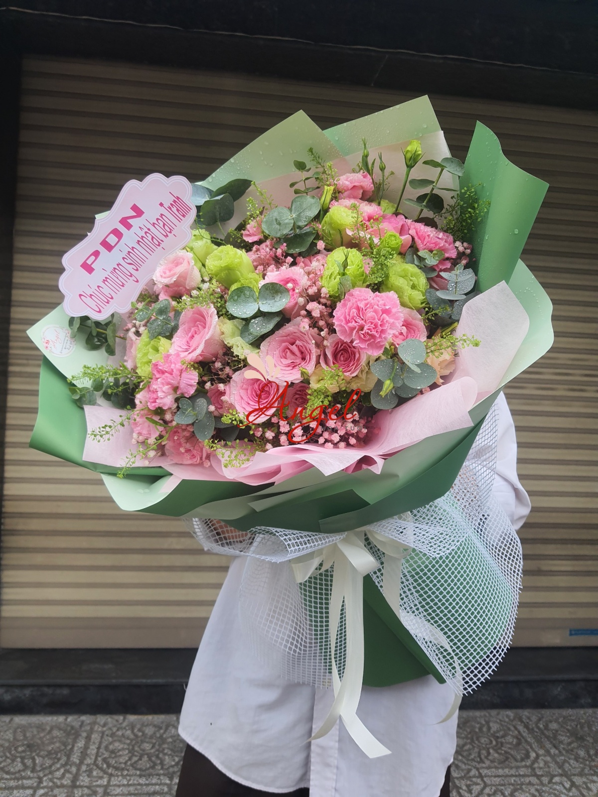 BÓ HOA HỒNG LẠC THẦN