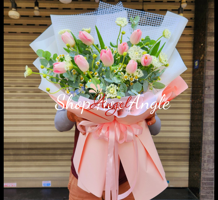 Bó Hoa Tulip Hồng Dịu Ngọt – Mẫu Hoa Sinh Nhật Đẹp, Giao Nhanh TPHCM 