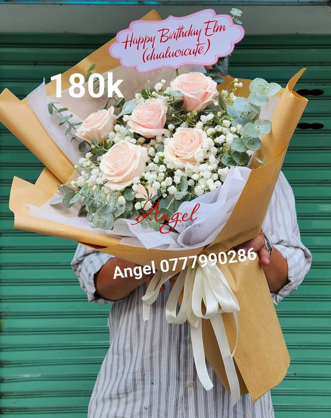 BÓ HỒNG KEM 5 BÔNG_ SẮC YÊU