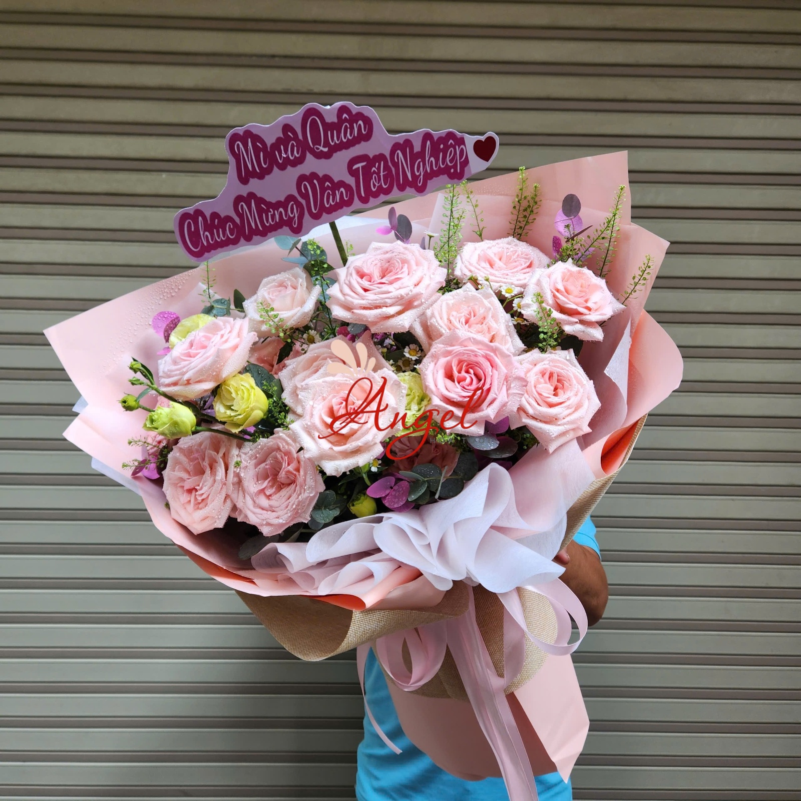 bó hoa sinh nhật nhỏ xinh