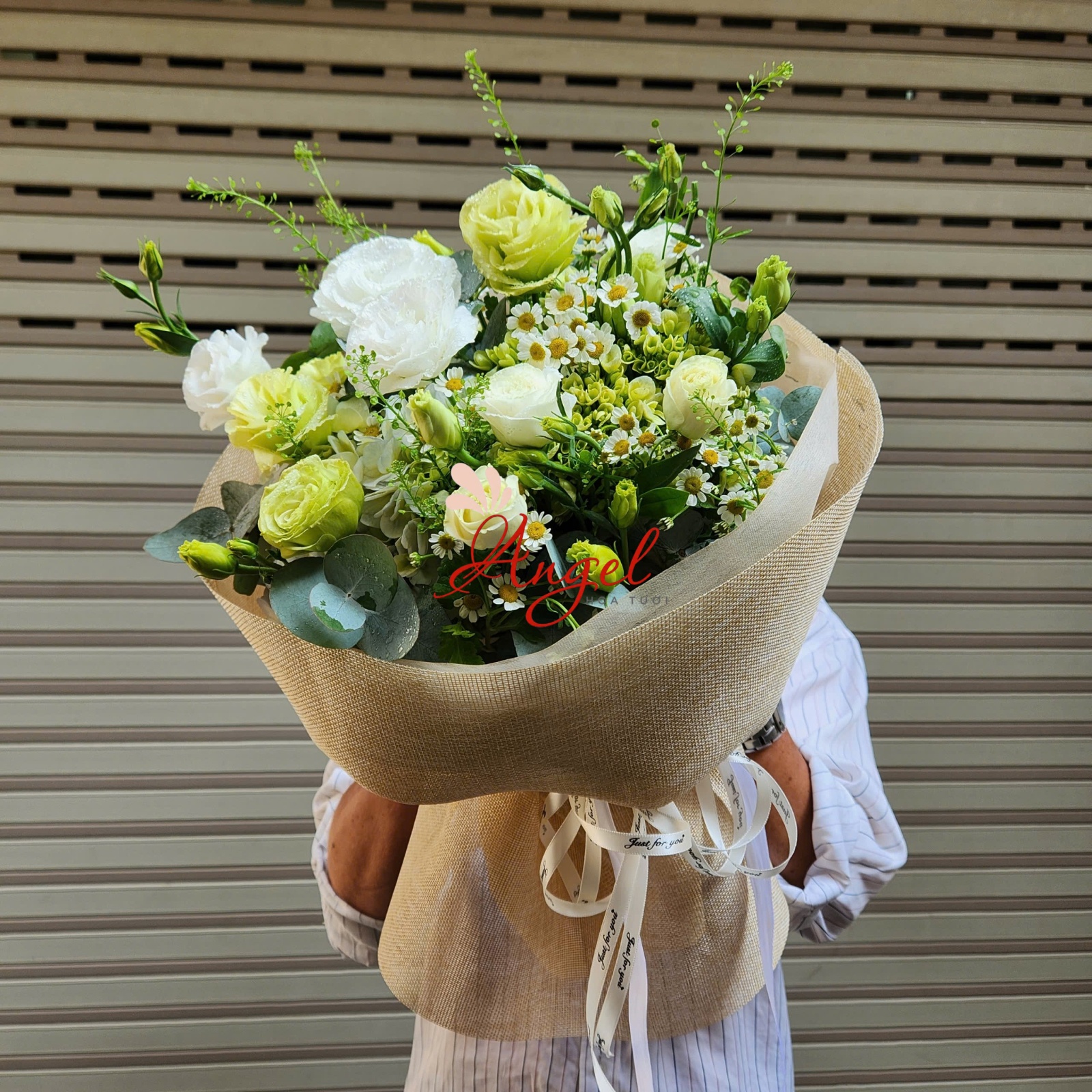 Bó hoa cẩm tú cầu xanh