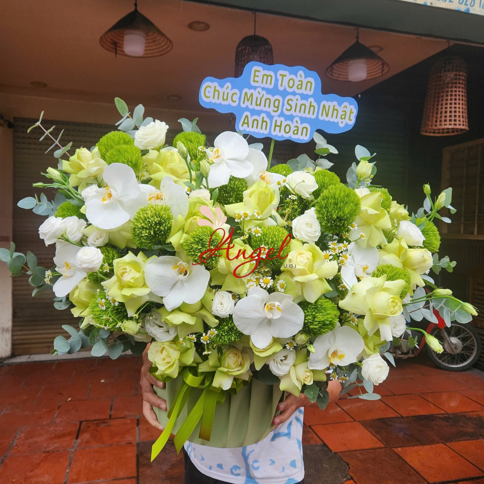 Lẵng Hoa Tone Xanh TPHCM – Shop Hoa Tươi Angel Thiết Kế Đẹp, Giao Nhanh