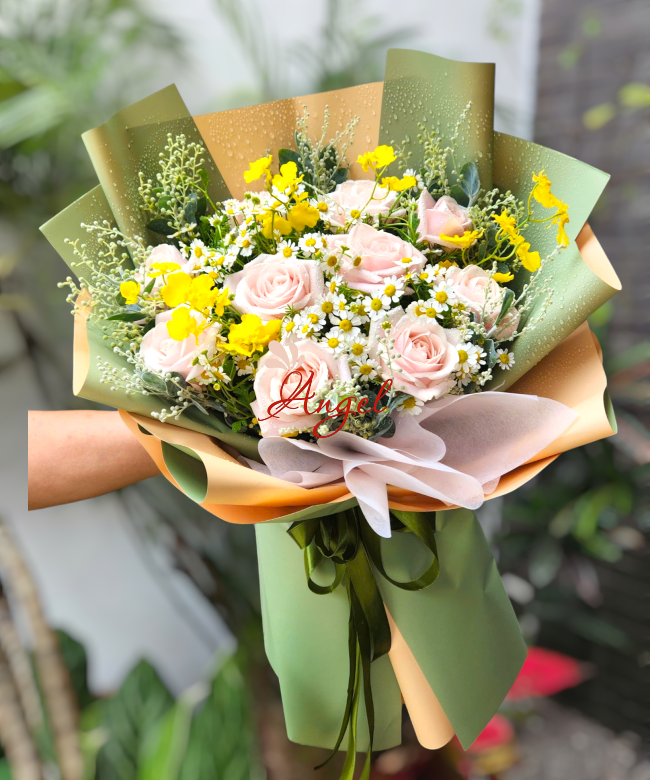 Bó hoa chúc mừng thành công