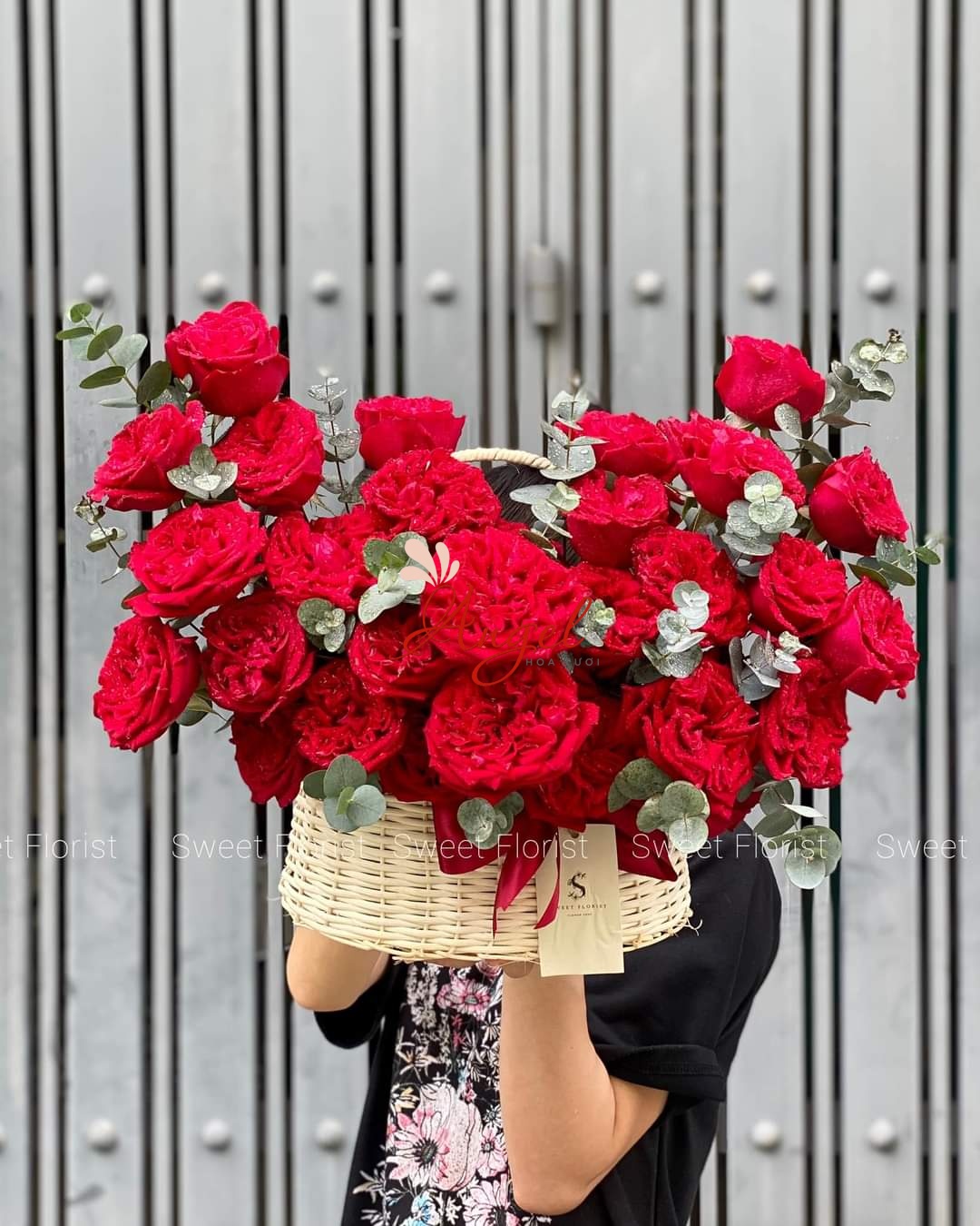 RỰC RỠ