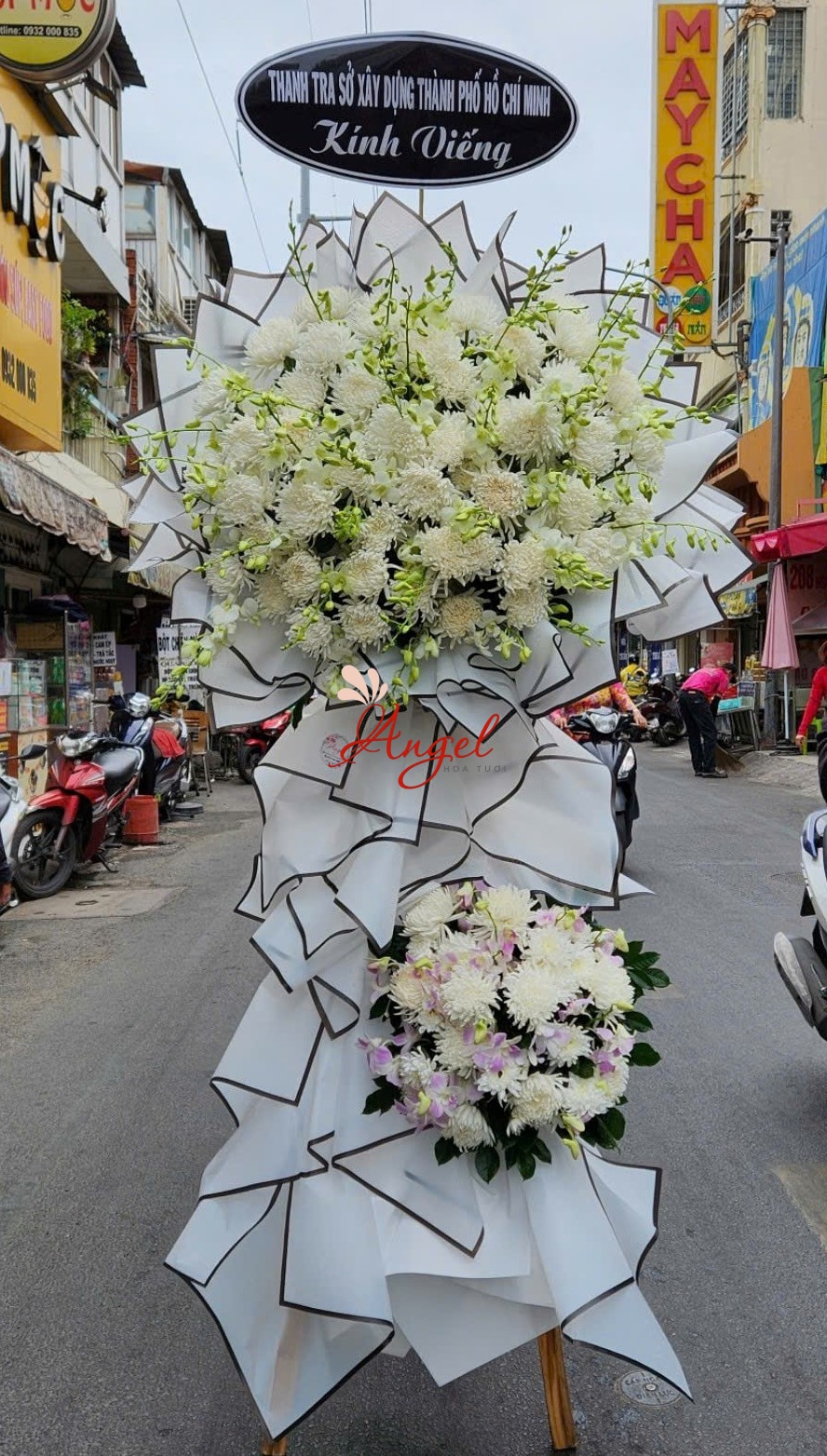 Vòng Hoa Đám Tang Quận 1 – Mẫu Đẹp, Lịch Sự, Giao Tận Nơi