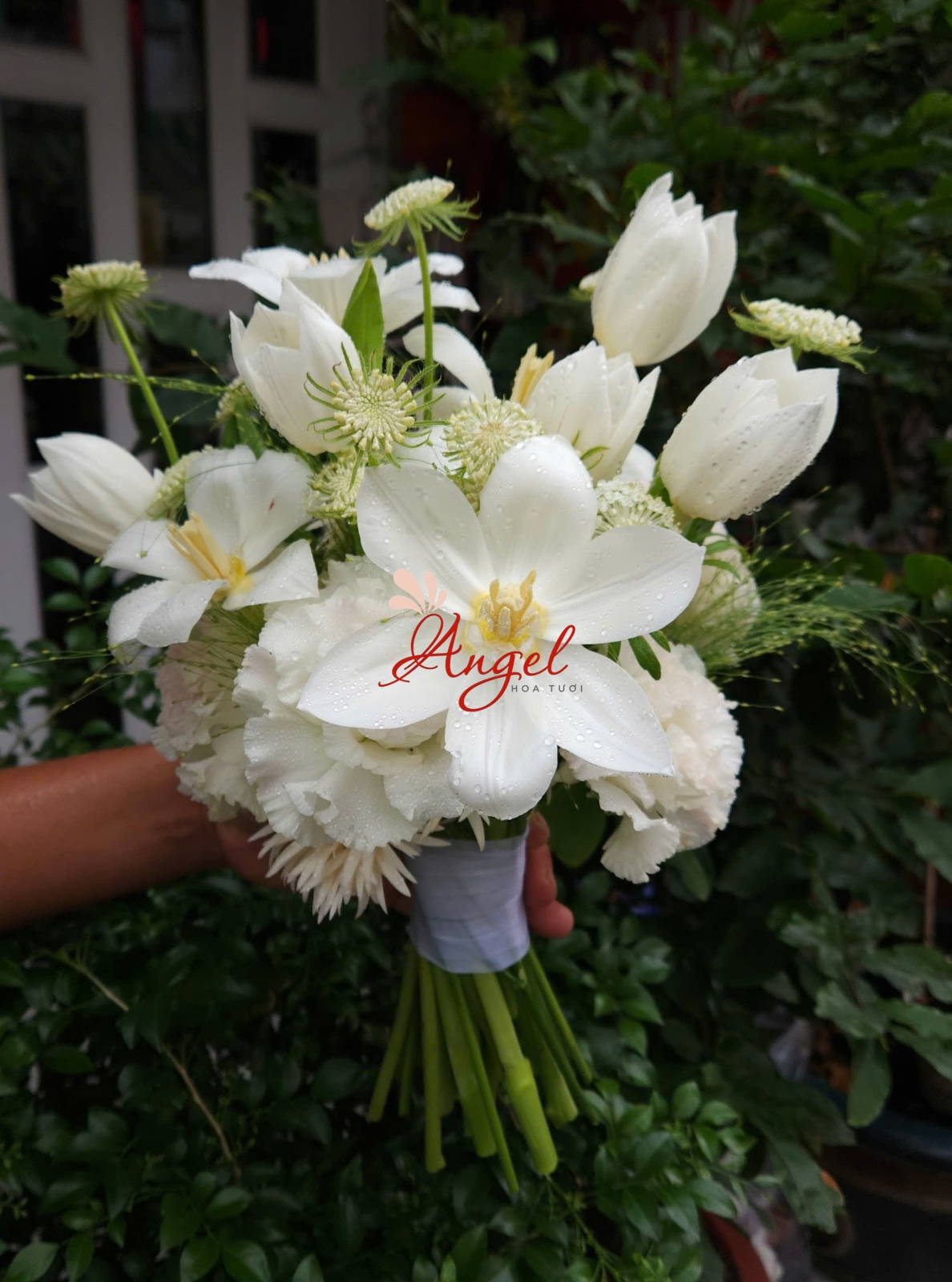 bó hoa cưới tulip
