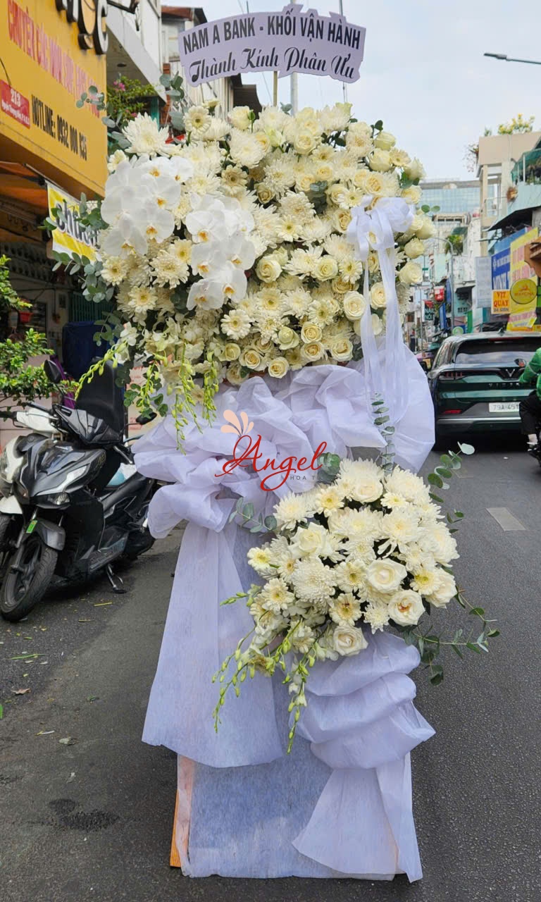 Vòng Hoa Chia Buồn Giá Rẻ TP.HCM – Hoa Tươi Angel